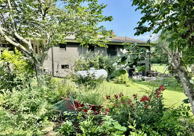 Photo 3 of Sale Pending at 4035 S Forty Eight Crk Rd, Waynesboro, TN 38485 | MLS# 3270128 | Listing updated on 2026-08-31