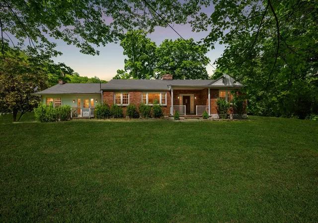 Homes for sale in Goodlettsville, TN | 1155 Ridge Hill Rd, Goodlettsville, TN 37072 | MLS# 3269543