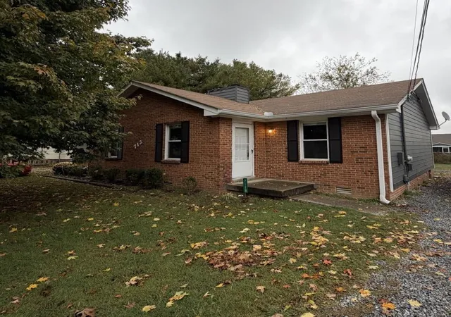 Homes for sale in White House, TN | 712 Calista Rd, White House, TN 37188 | MLS# 3269642