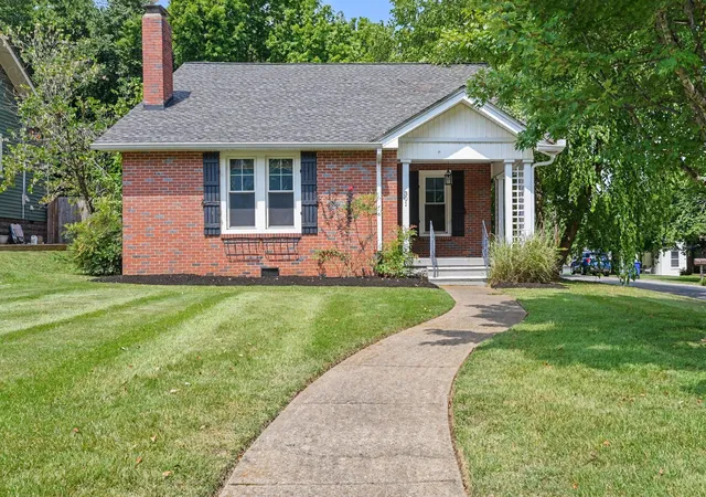 1st image of 301 Garner St, Springfield, TN 37172 | MLS# 3270402