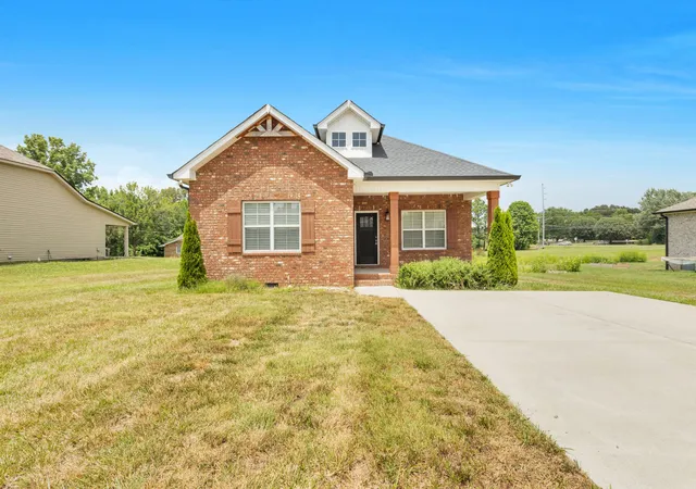 Homes for sale in Springfield, TN | 155 Julia Ann Ct, Springfield, TN 37172 | MLS# 3269716