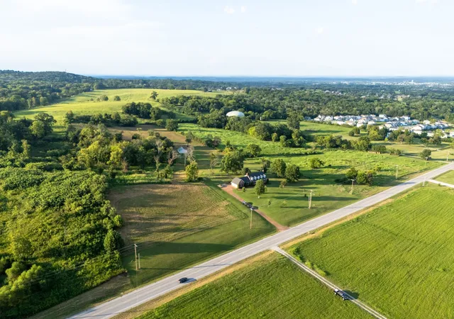 Photo 2 of Single family home for sale at 3995 Leeville Pike, Lebanon, TN 37090 | MLS# 3530157 | Listing updated on 2026-09-02