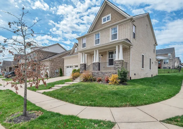 Photo 3 of Single family home for sale at 649 Beamon Dr, Franklin, TN 37064 | MLS# 3269732 | Listing updated on 2026-09-03