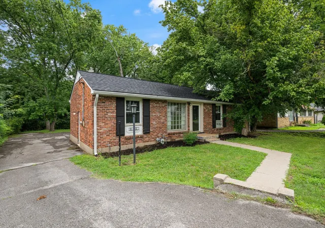 Photo 2 of Single family home for sale at 4981 Edmondson Pike, Nashville, TN 37211 | MLS# 3287986 | Listing updated on 2026-09-02