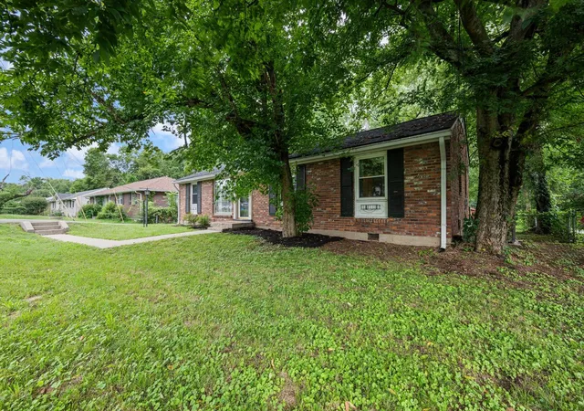 Photo 3 of Single family home for sale at 4981 Edmondson Pike, Nashville, TN 37211 | MLS# 3287986 | Listing updated on 2026-09-02