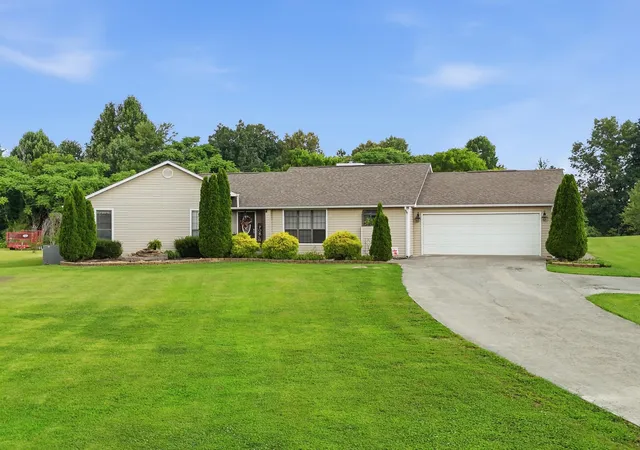 Homes for sale in Niota, TN | 155 County Road 327, Niota, TN 37826 | MLS# 3269742