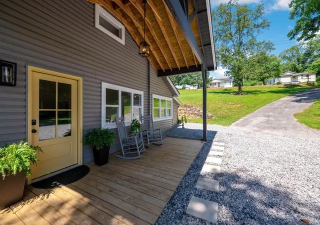 4th image of 954 Beason Dr, Chattanooga, TN 37405 | MLS# 3269749
