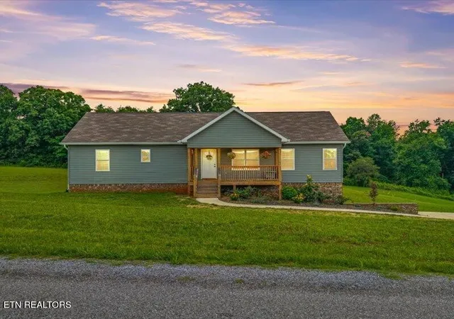 Homes for sale in Etowah, TN | 120 County Road 891, Etowah, TN 37331 | MLS# 3269890