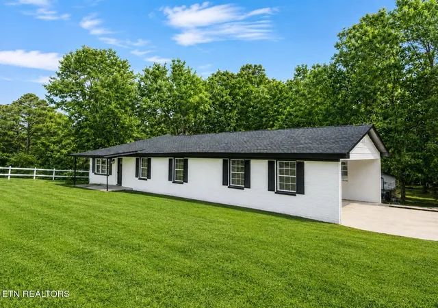 1st image of 711 Walter St, Athens, TN 37303 | MLS# 3506457