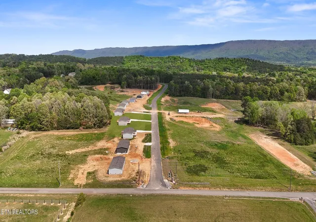 Homes for sale in Etowah, TN | 209 County Road 784a, Etowah, TN 37331 | MLS# 3269904