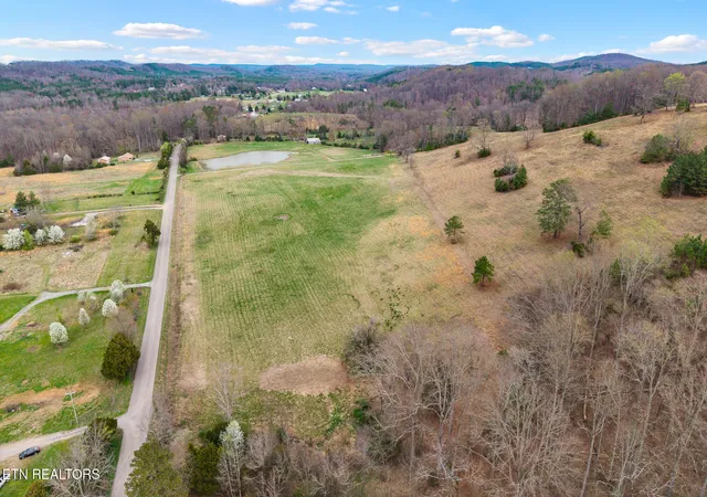 4th image of 4 N Nopone Valley Rd, Decatur, TN 37322 | MLS# 3526670