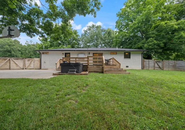 Photo 4 of Single family home for sale at 355 Barrywood Dr, Nashville, TN 37211 | MLS# 3270096 | Listing updated on 2026-09-08