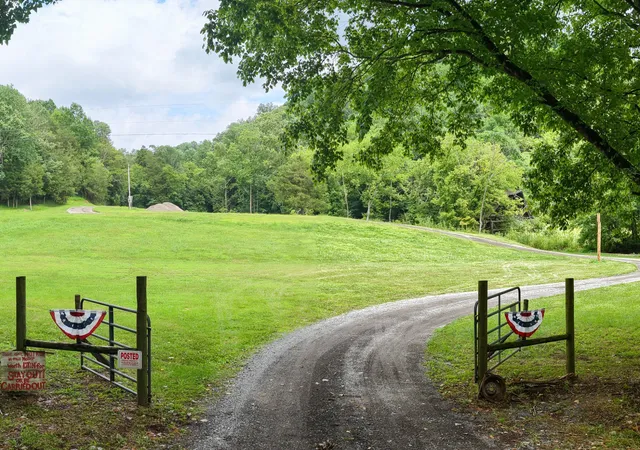 Photo 1 of Land for sale at 1505 Dark Holw Rd, Lafayette, TN 37083 | MLS# 3269935 | Listing updated on 2026-08-20