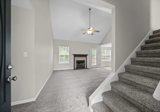 Photo 4 of Single family home for sale at 3827 Man O War Blvd, Clarksville, TN 37042 | MLS# 3270493 | Listing updated on 2026-09-27
