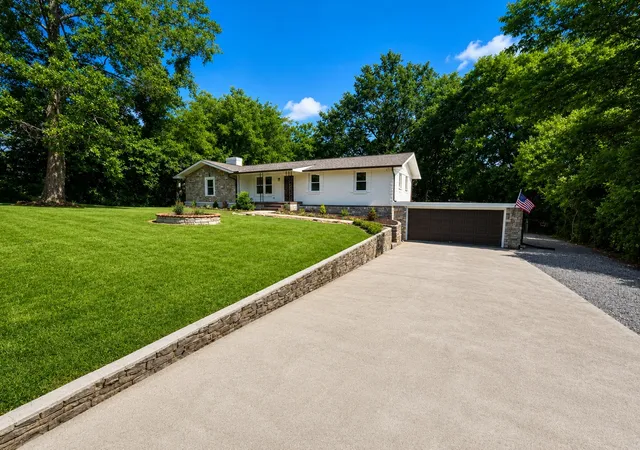 2nd image of 108 Hickory Hills Dr, Hendersonville, TN 37075 | MLS# 3276567