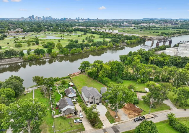 2nd image of 1714b River Dr, Nashville, TN 37218 | MLS# 3513254