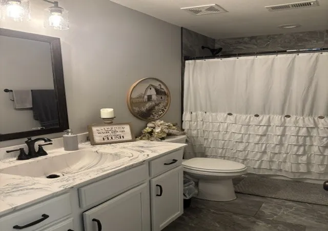 Photo 4 of Single family home for sale at 2086 Ussery Rd S, Clarksville, TN 37040 | MLS# 3270483 | Listing updated on 2026-09-02