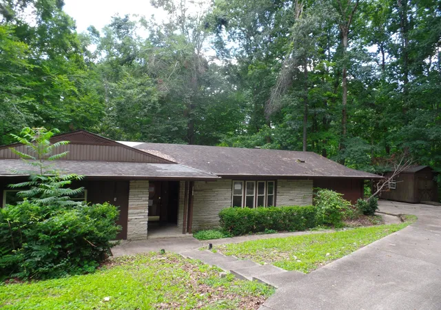 3rd image of 2103 Lambert Dr, Westmoreland, TN 37186 | MLS# 3270158