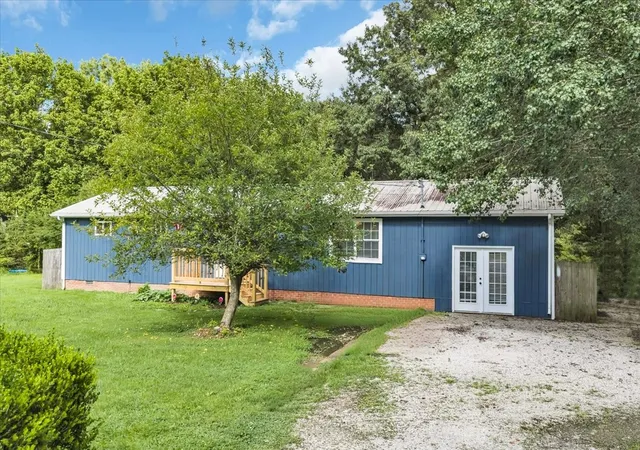 1st image of 1406 Royal Trl, Manchester, TN 37355 | MLS# 3270175