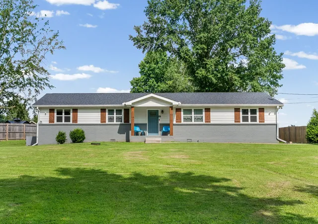 Photo 3 of Single family home for sale at 1931 Blue Bird Dr, Pleasant View, TN 37146 | MLS# 3301920 | Listing updated on 2026-10-04