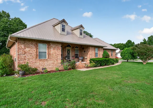 2nd image of 271 Hearthstone Dr, Sparta, TN 38583 | MLS# 3270248
