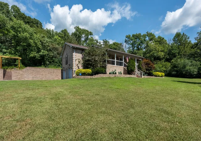Photo 3 of Single family home for sale at 3720 Long Hollow Pike, Goodlettsville, TN 37072 | MLS# 3529369 | Listing updated on 2026-09-17