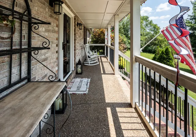 Photo 3 of Single family home for sale at 3720 Long Hollow Pike, Goodlettsville, TN 37072 | MLS# 3529369 | Listing updated on 2026-09-17