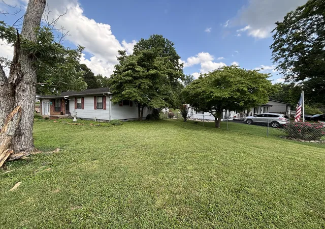 2nd image of 7729 Temple Acres Dr, Knoxville, TN 37938 | MLS# 3270477