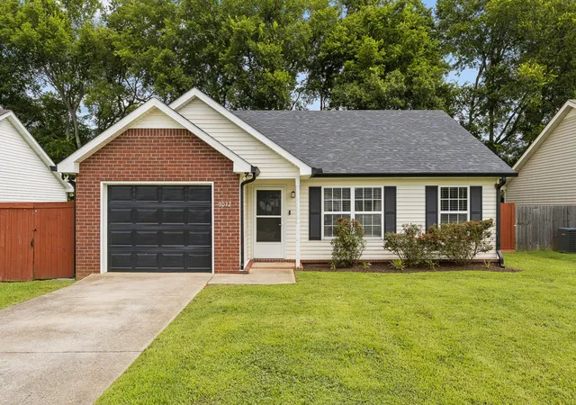 Photo 1 of Single family home for sale at 3012 Roscommon Dr, Murfreesboro, TN 37128 | MLS# 3281110 | Listing updated on 2026-09-13