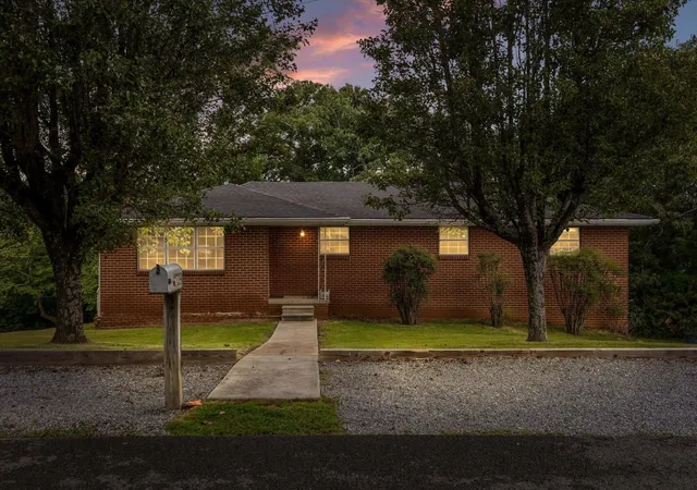 Photo 1 of Single family home for sale at 4639 Sherry Ln, Hixson, TN 37343 | MLS# 3298171 | Listing updated on 2026-09-22
