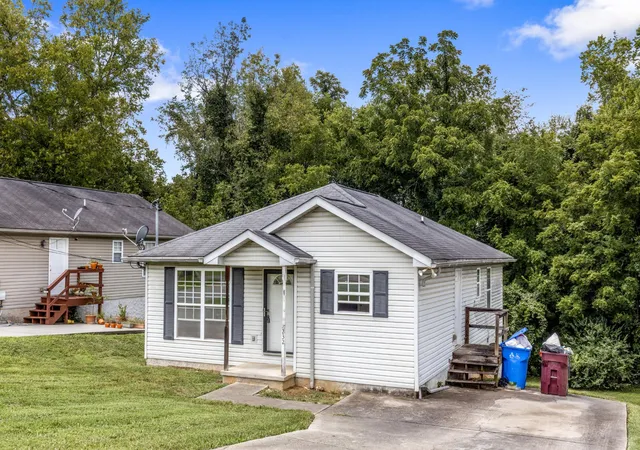 2nd image of 232 W Edison Street, Alcoa, TN 37701 | MLS# 3270423