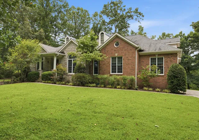 Photo 2 of Single family home for sale at 105 Fox Hunt Pt, Nashville, TN 37221 | MLS# 3282582 | Listing updated on 2026-08-26