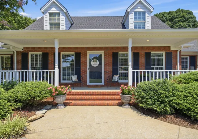 Photo 3 of Sale Pending at 4 Derby Dr, Fayetteville, TN 37334 | MLS# 3276675 | Listing updated on 2026-08-05
