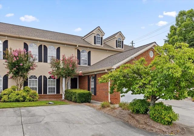 1st image of 1700 Water Oak Dr, Dalton, GA 30721 | MLS# 3336540