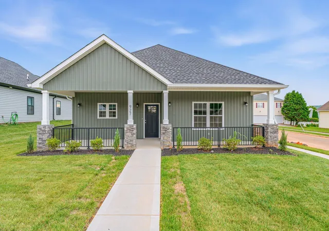 2nd image of 927 Stratford Avenue, Sweetwater, TN 37874 | MLS# 3270532