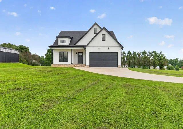 1st image of 28 Harding Rd, Leoma, TN 38468 | MLS# 3298162