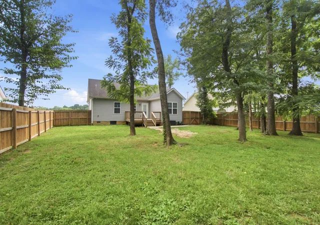 Photo 3 of Single family home for sale at 312 Spring Crk St, Chapel Hill, TN 37034 | MLS# 3270609 | Listing updated on 2026-10-08