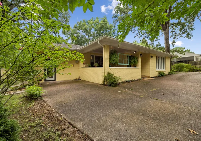 3rd image of 101 W Hills Terrace, Dickson, TN 37055 | MLS# 3271975