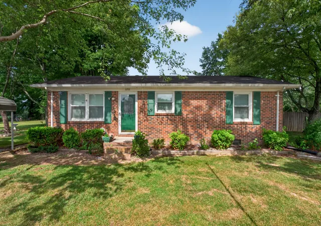 1st image of 1201 Earl Ave, Smithville, TN 37166 | MLS# 3272140