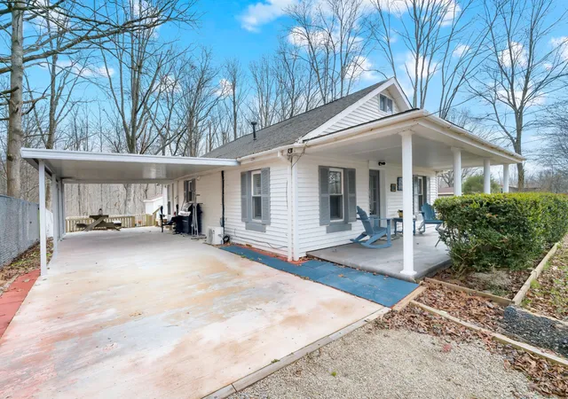 Photo 4 of Single family home for sale at 408 Spring St, Monteagle, TN 37356 | MLS# 3270584 | Listing updated on 2026-07-10