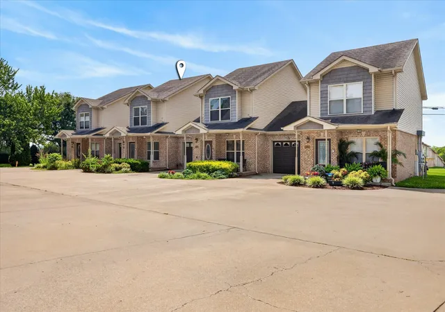 Photo 3 of Townhouse for sale at 455 Needmore Rd #13, Clarksville, TN 37040 | MLS# 3270701 | Listing updated on 2026-08-20