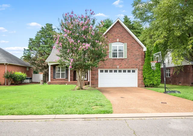 1st image of 215 Black Bear Trl, Murfreesboro, TN 37127 | MLS# 3282477