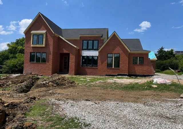 Photo 2 of Mansion for sale at 713 Adkisson Ln, Nashville, TN 37205 | MLS# 3270595 | Listing updated on 2026-08-20