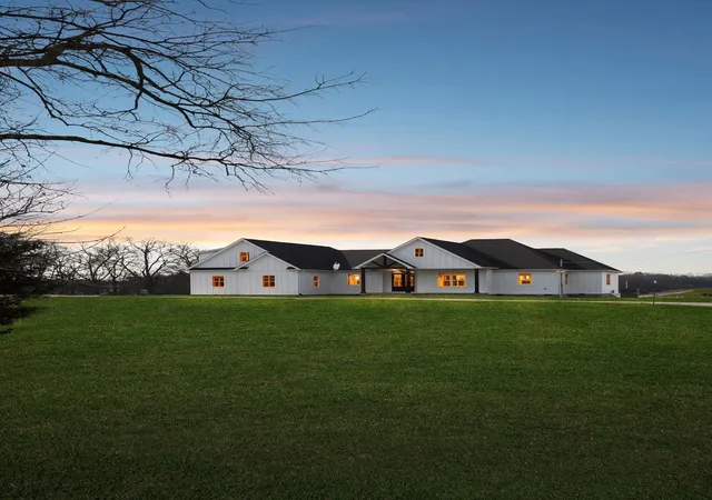3rd image of 213 Jack Pickle Rd, Lewisburg, TN 37091 | MLS# 3278615