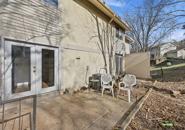 Photo 3 of Townhouse for sale at 4958 Edmondson Pike #B9, Nashville, TN 37211 | MLS# 3270614 | Listing updated on 2026-08-20