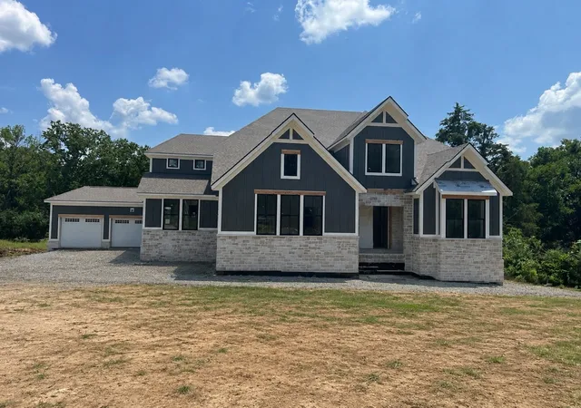 Photo 1 of Single family home for sale at 6841 Old Charlotte Pike, Nashville, TN 37209 | MLS# 3270605 | Listing updated on 2026-08-20