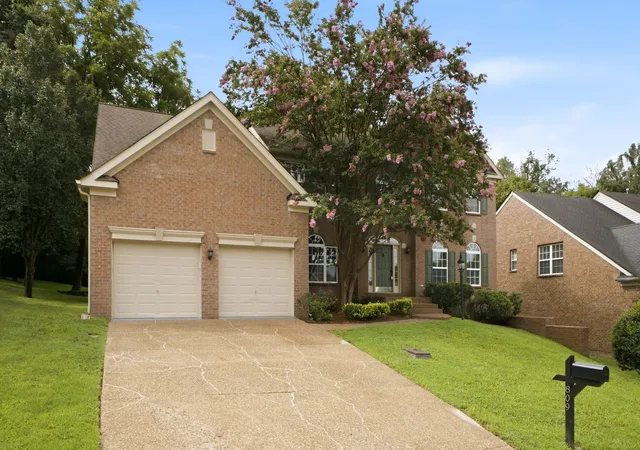 Photo 3 of Single family home for sale at 809 Holt Grv Ct, Nashville, TN 37211 | MLS# 3298538 | Listing updated on 2026-08-30