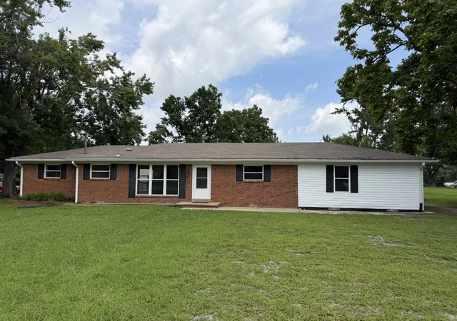 1st image of 1009 Due West Cir, Lafayette, TN 37083 | MLS# 3272054