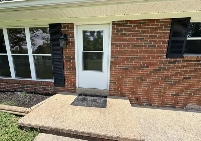 3rd image of 1009 Due West Cir, Lafayette, TN 37083 | MLS# 3272054