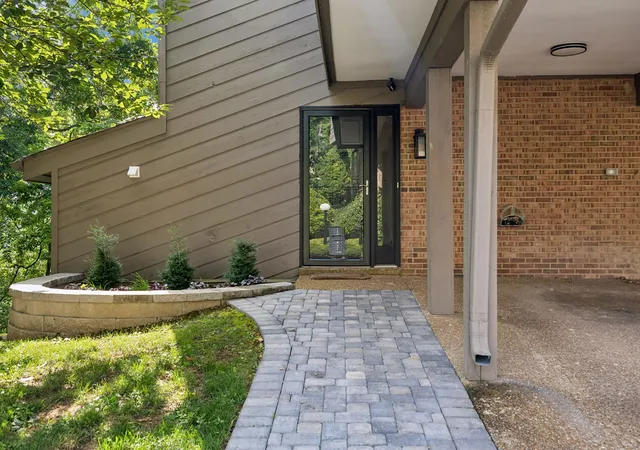 Photo 1 of Townhouse for sale at 721 Harpeth Tr Dr, Nashville, TN 37221 | MLS# 3276570 | Listing updated on 2026-10-08